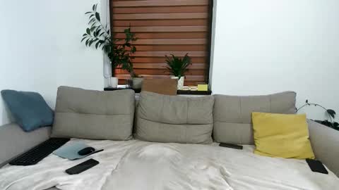 Snapshot of cristaelio chatting on May 23, 2026, 3:27 pm Crista-Elio online show from May 23, 2026, 3:27 pm