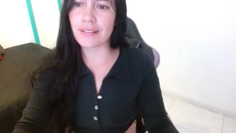 Snapshot of cristal541658 chatting on February 2, 2026, 7:23 pm cristal541658 online show from February 2, 2026, 7:23 pm