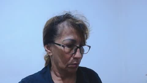 cristal_collins1 online show from August 3, 2026, 10:21 am