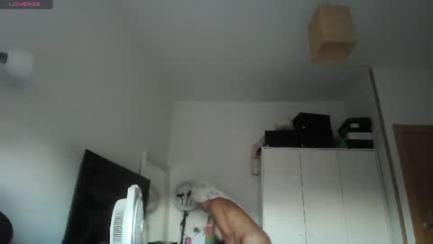 cristalmoon online show from June 3, 2026, 6:57 pm