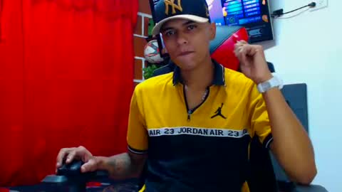 Snapshot of cristiantayron chatting on June 21, 2026, 5:59 pm cristian online show from June 21, 2026, 5:59 pm