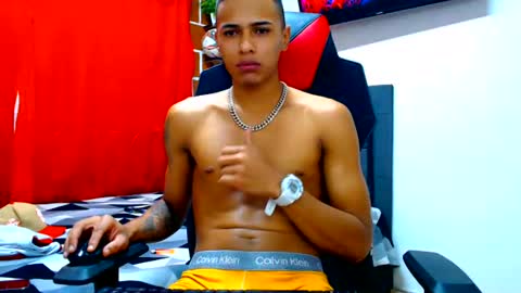 Snapshot of cristiantayron chatting on June 29, 2026, 10:21 pm cristian online show from June 29, 2026, 10:21 pm