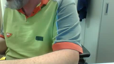 Crouch1 online show from June 10, 2026, 10:14 am