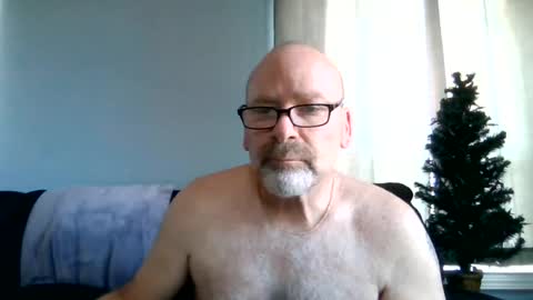 Snapshot of cruising_guy chatting on June 17, 2026, 12:18 pm fun guy online show from June 17, 2026, 12:18 pm