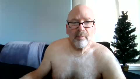 Snapshot of cruising_guy chatting on June 24, 2026, 12:37 pm fun guy online show from June 24, 2026, 12:37 pm