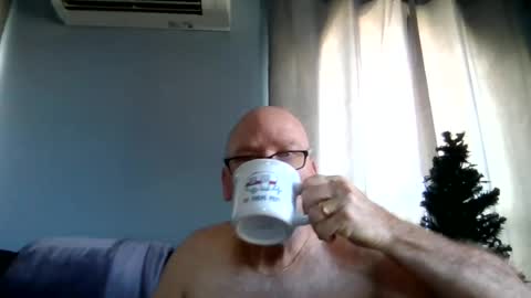 Snapshot of cruising_guy chatting on June 25, 2026, 12:20 pm fun guy online show from June 25, 2026, 12:20 pm