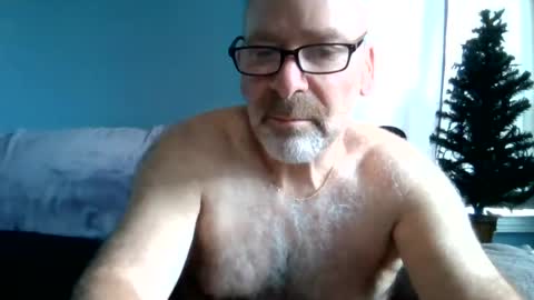 Snapshot of cruising_guy chatting on July 21, 2026, 11:34 am fun guy online show from July 21, 2026, 11:34 am