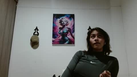 Snapshot of crystal_starx chatting on April 26, 2026, 1:03 am Crystal Blaze online show from April 26, 2026, 1:03 am