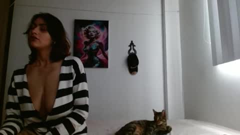 Snapshot of crystal_starx chatting on May 1, 2026, 9:30 pm Crystal Blaze online show from May 1, 2026, 9:30 pm