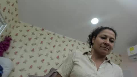 Milf Latina online show from May 19, 2026, 1:28 pm