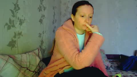 CrystallAngel online show from April 24, 2026, 2:52 pm