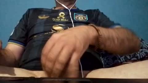 cumbian_chero online show from June 25, 2026, 2:33 am