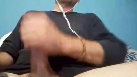 cumbian_chero online show from July 4, 2026, 9:10 pm