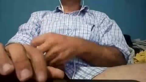 cumbian_chero online show from August 3, 2026, 9:37 am