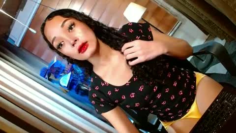BBY CURLYHANNA online show from July 7, 2026, 11:03 am