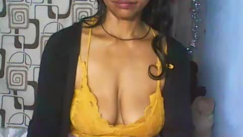 Snapshot of cute_moll chatting on June 19, 2026, 8:34 pm murielle online show from June 19, 2026, 8:34 pm