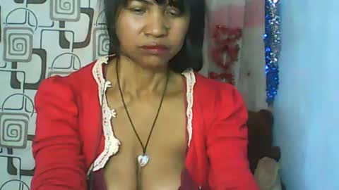 Snapshot of cute_moll chatting on July 6, 2026, 6:54 am murielle online show from July 6, 2026, 6:54 am