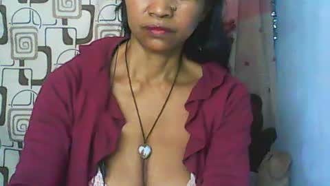 Snapshot of cute_moll chatting on July 11, 2026, 8:06 am murielle online show from July 11, 2026, 8:06 am