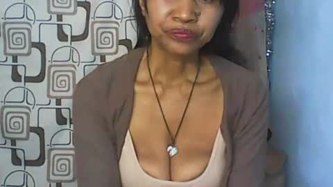 Snapshot of cute_moll chatting on July 14, 2026, 7:02 am murielle online show from July 14, 2026, 7:02 am