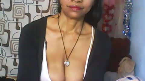Snapshot of cute_moll chatting on July 24, 2026, 8:01 am murielle online show from July 24, 2026, 8:01 am