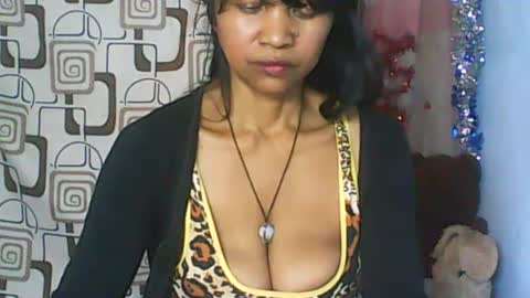 Snapshot of cute_moll chatting on July 25, 2026, 7:06 am murielle online show from July 25, 2026, 7:06 am