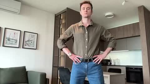 cute_skywalker online show from July 3, 2026, 7:26 am