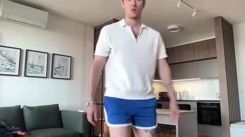 cute_skywalker online show from July 4, 2026, 7:03 am