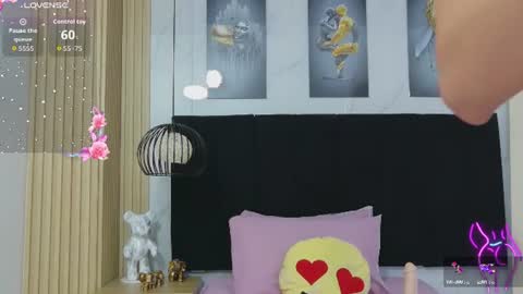 cutepetitee online show from July 15, 2026, 12:43 pm