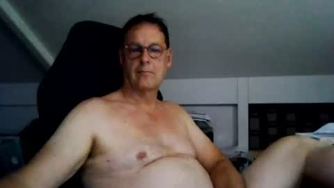 Dannyspoenk online show from July 29, 2026, 2:37 pm