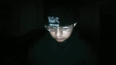 dadmaster99990647344 online show from May 16, 2026, 7:27 am