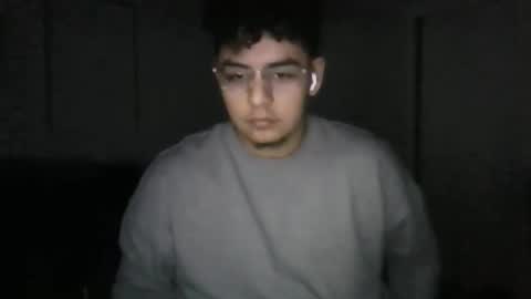 dadmaster99990647344 online show from May 22, 2026, 12:33 pm