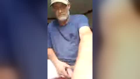 Snapshot of dadsfreedickrides chatting on August 2, 2026, 2:26 pm dadsfreedickrides online show from August 2, 2026, 2:26 pm