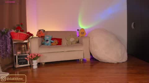 Dakota Follow my IG dakkilove  online show from June 5, 2026, 4:08 am