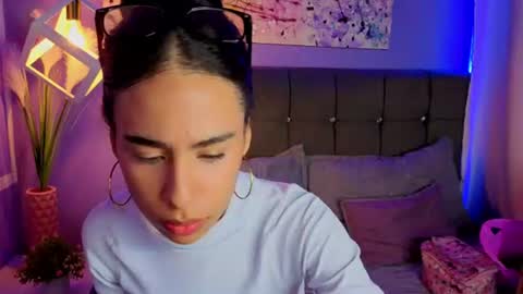 Snapshot of damian_n_lissa chatting on June 30, 2026, 2:23 am damian_n_lissa online show from June 30, 2026, 2:23 am
