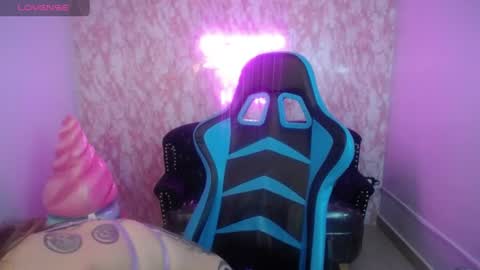 Damia online show from July 30, 2026, 1:10 pm