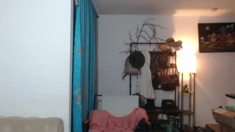 dani_brown19 online show from June 22, 2026, 5:15 am