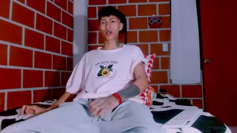 daniel_deluxx online show from June 30, 2026, 9:32 am