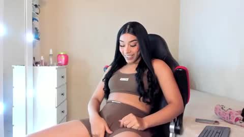 Snapshot of danii_jimenez chatting on July 14, 2026, 1:52 am Daniela online show from July 14, 2026, 1:52 am
