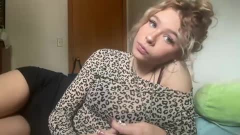 danilovexoxo online show from July 28, 2026, 10:20 pm