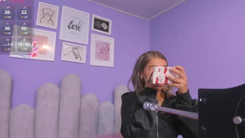 danna_sucker online show from April 9, 2026, 11:59 am