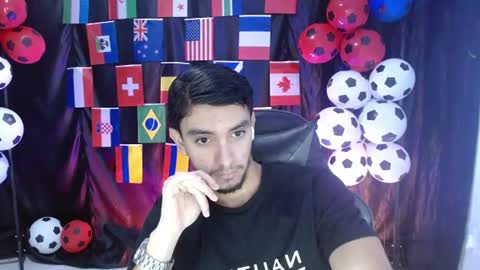Snapshot of dante_18cm chatting on June 30, 2026, 1:17 am Dante online show from June 30, 2026, 1:17 am