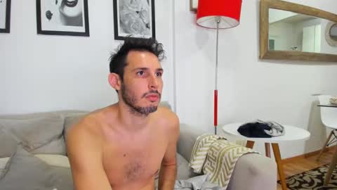 andres online show from February 9, 2025, 4:36 am