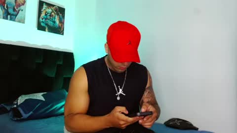 Snapshot of darius_phoenix chatting on April 20, 2026, 9:27 pm Darius Phoenix online show from April 20, 2026, 9:27 pm