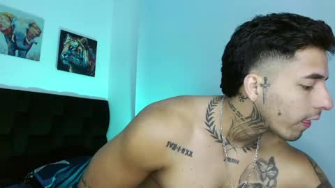 Snapshot of darius_phoenix chatting on April 22, 2026, 5:36 pm Darius Phoenix online show from April 22, 2026, 5:36 pm