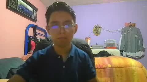 Snapshot of darknex_ chatting on June 1, 2026, 3:19 am Jose Ian online show from June 1, 2026, 3:19 am