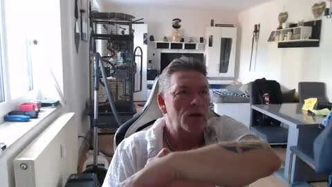 deinprinz2312 online show from June 1, 2026, 8:16 am