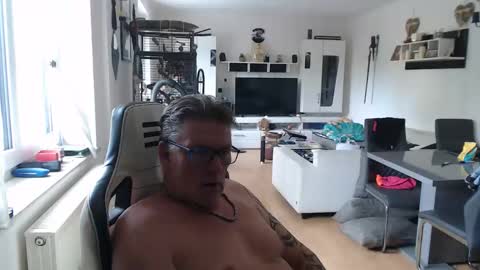 deinprinz2312 online show from June 4, 2026, 11:16 am