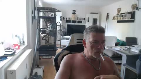 deinprinz2312 online show from July 12, 2026, 10:39 am