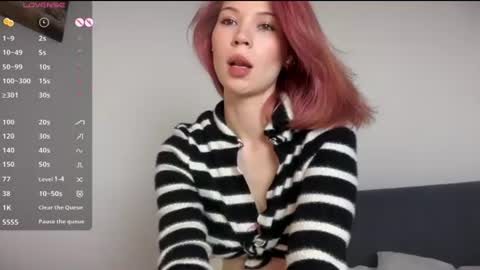 Lana online show from June 17, 2026, 1:56 pm