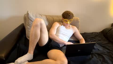 Deni online show from May 9, 2026, 8:19 am